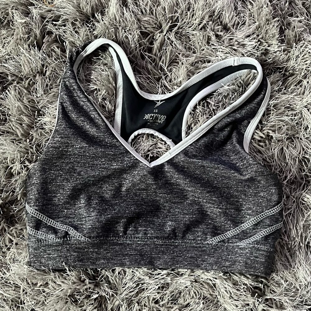 XS gray old navy sports bra